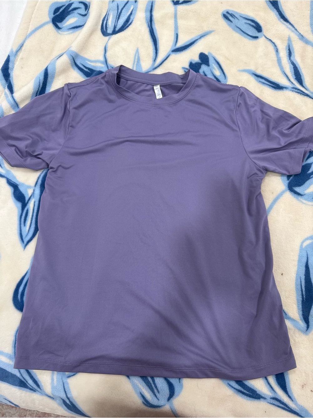 Fabletics Lavender Short Sleeve Tee